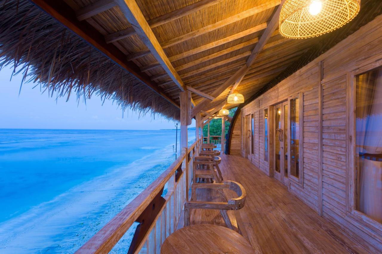 The Dewi Sun Sun Nusa Penida Ped Exterior photo